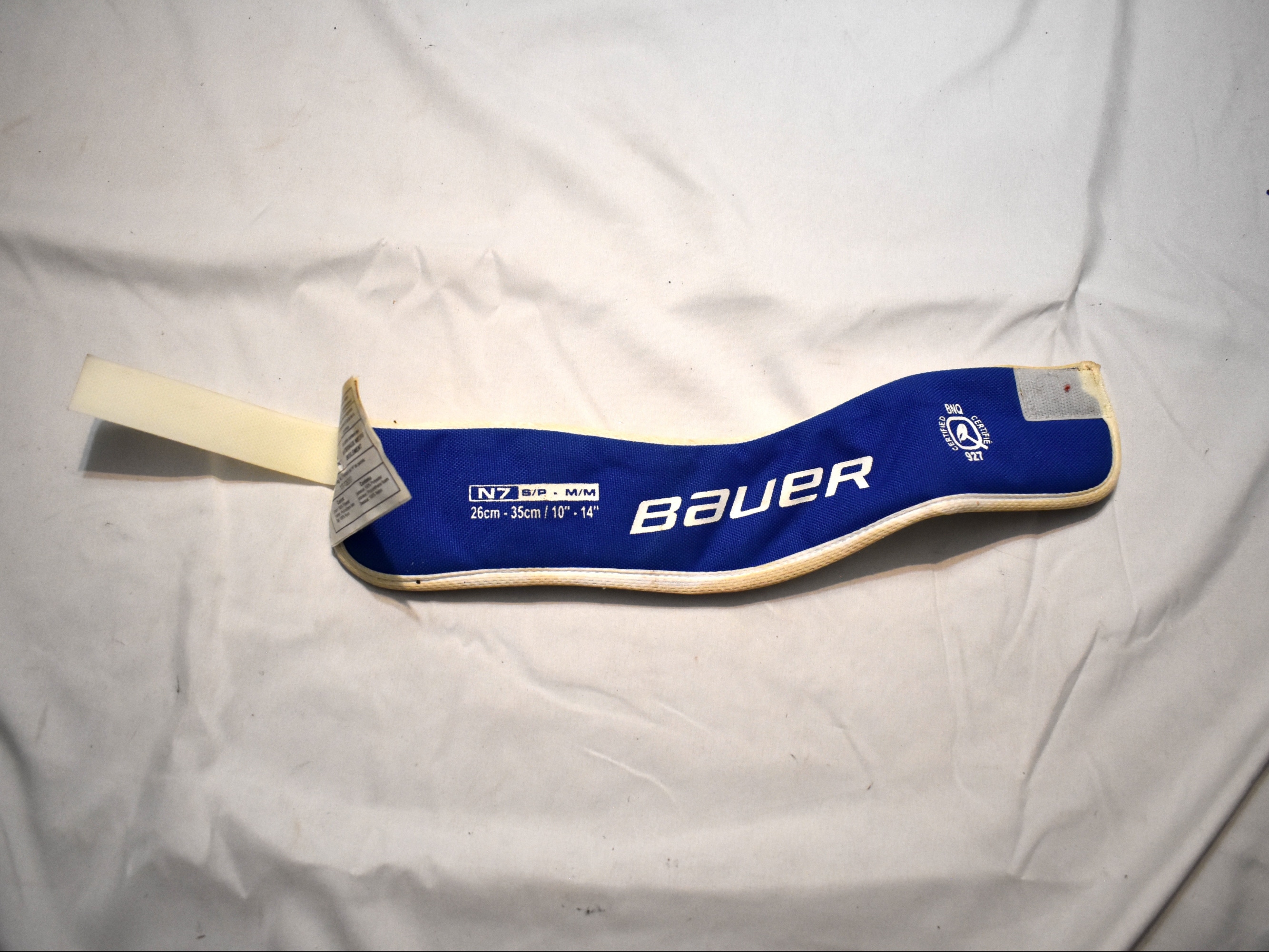 Bauer N7 Hockey Neck Throat Guard, Blue, (S-M) 10-14 inches