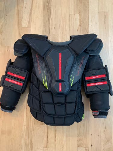 Used Large Bauer Hyperlite 2 Goalie Chest Protector