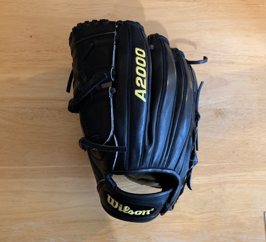 Left Hand Throw Baseball Gloves & Mitts New and Used on SidelineSwap