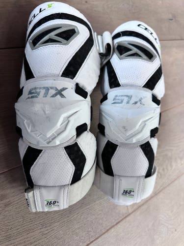 Used Medium STX V Cell Arm Guards