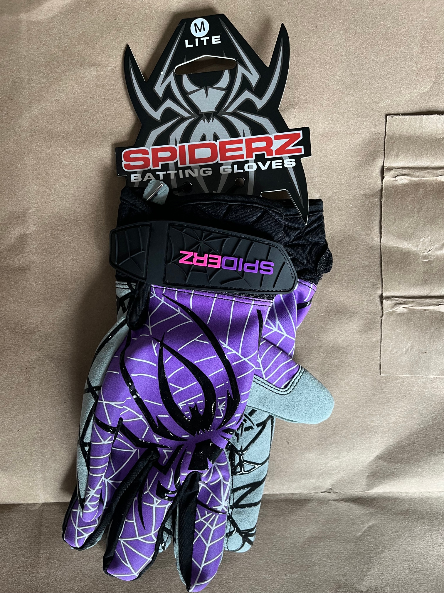 Brand New Spiderz Hyper Lite Batting Gloves (Size Adult M)