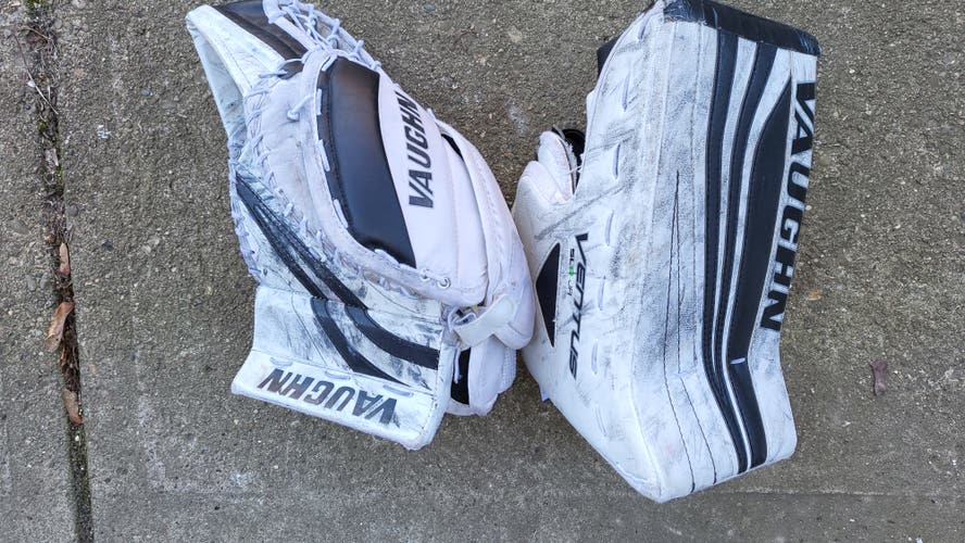 Junior Vaughn SLR Goalie Gloves