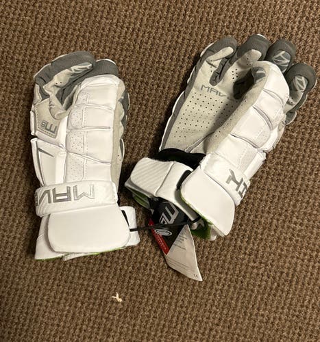 New Maverik Large m6 Lacrosse Gloves