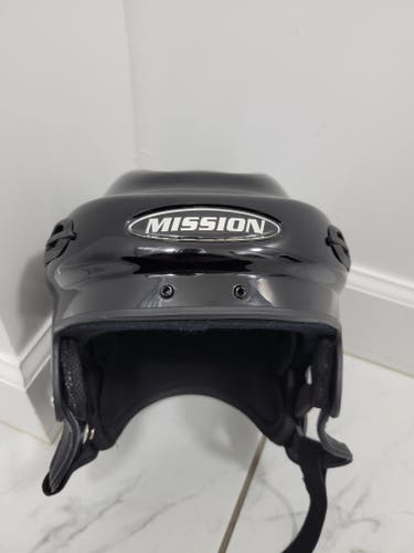 New Mission Carbster Hockey Helmet - Size Large - Very Rare!