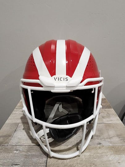 Vicis Zero2 2023 Adult Extra Large Red Helmet with SO-212-S Face Mask Like New