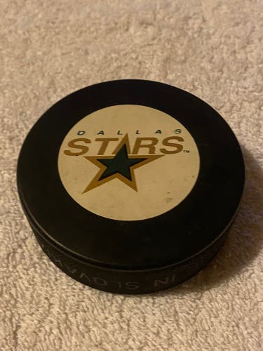 Dallas Stars NHL Vintage Hockey Puck