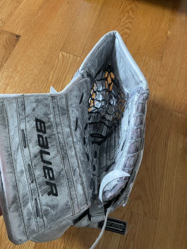 Bauer Used Regular GSX S20 Regular Intermediate Goalie Glove