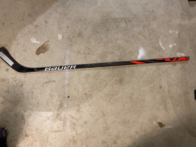Senior Right Handed P88  Vapor 2X Team Hockey Stick