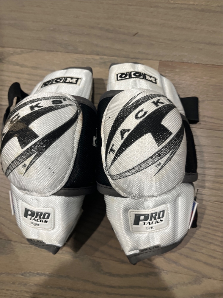 Used Large CCM  Tacks Elbow Pads
