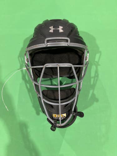 Used Adult Under Armour Catcher's Mask