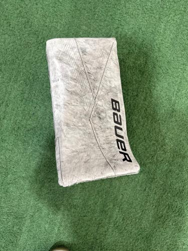 White Intermediate Used Bauer Supreme 3s Regular Goalie Blocker