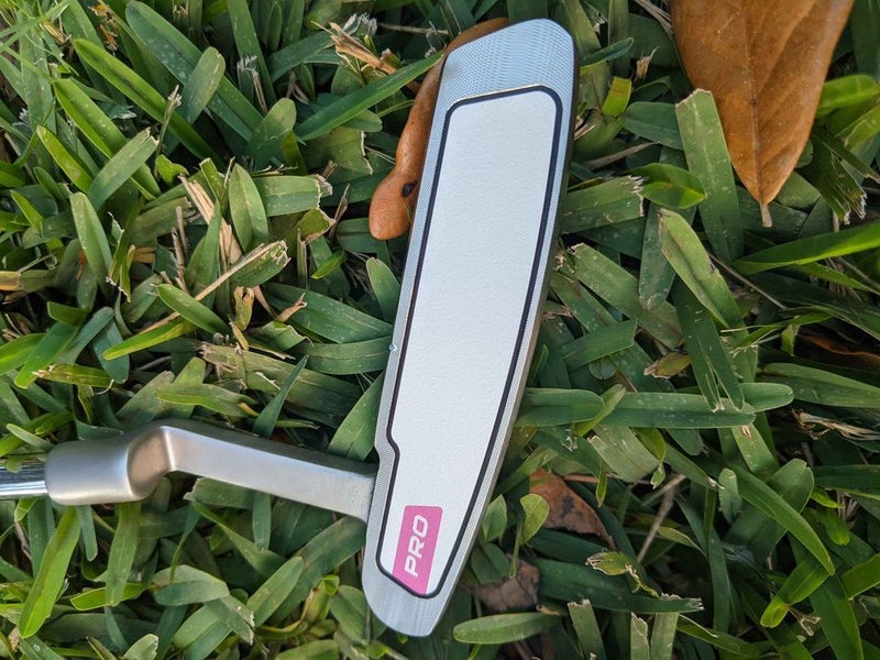 Pink Like-New Women's Odyssey Left Hand Blade White Hot Pro Putter 32"