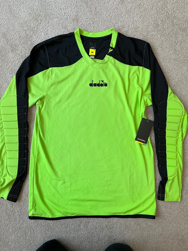 Diadora Goalkeeper jersey, Adult small, NWT