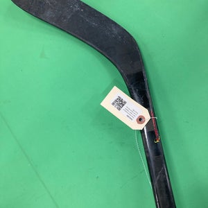 Used Intermediate Bauer Vapor Hyperlite Left Hand Hockey Stick P88