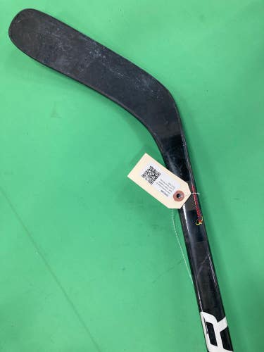 Used Intermediate Bauer Vapor Hyperlite Left Hand Hockey Stick P88