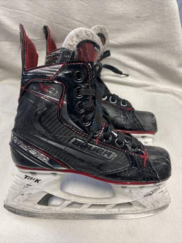 Junior size 1 Bauer vapor X2.7 Ice hockey skates
