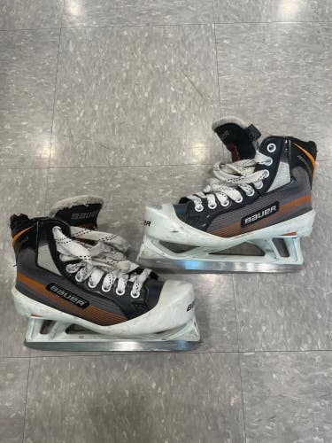 Junior Used Bauer Performance Hockey Goalie Skates Regular Width Size 3