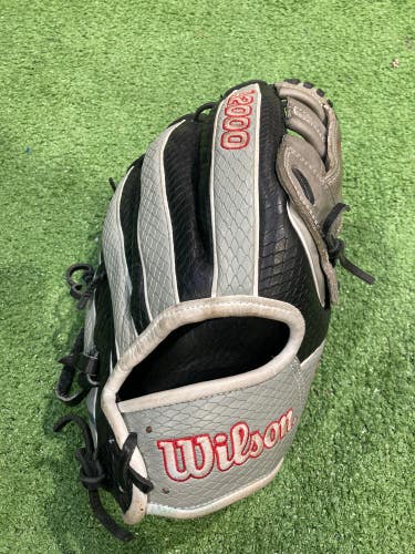 Gray Used Wilson A2000 TA7 Tim Anderson Spec Right Hand Throw Infield Baseball Glove 11.5"