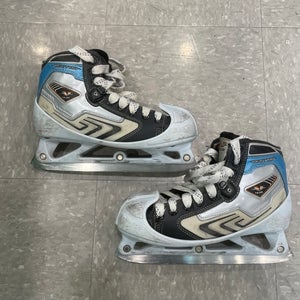CCM Vector 4.0 Hockey Goalie Skates | Senior 5 | Regular