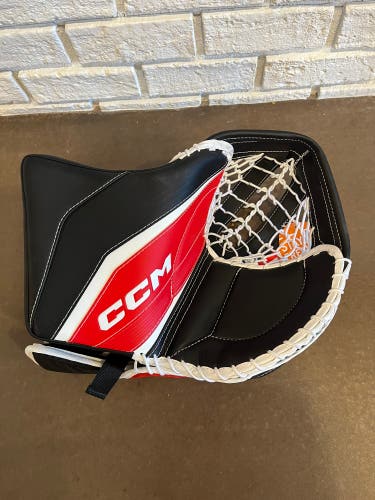 CCM EFlex 6 Glove 581 Game Ready New