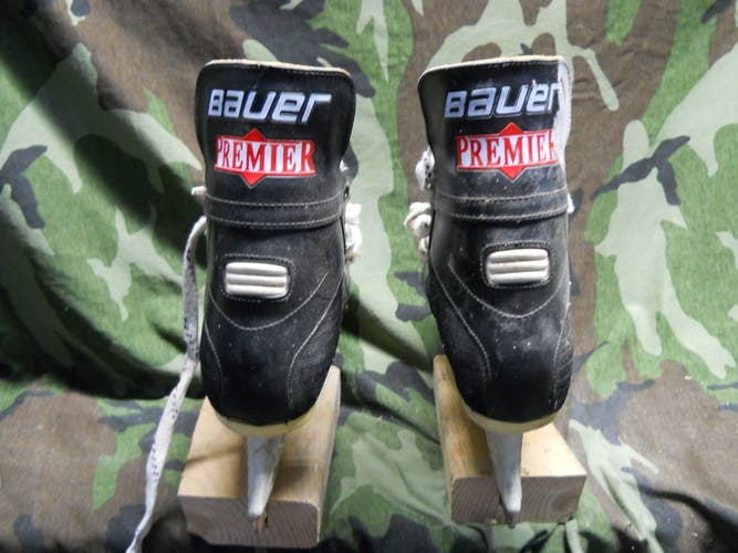 Junior Used Bauer Premier Hockey Skates Regular Width Size 1