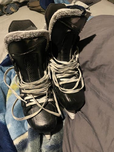 Bauer Supreme Mach skates Pro Stock 7.5