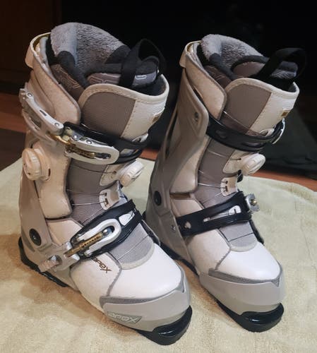 WOMENS 23.0/6 Apex ML-3 BOA Ski Boots/SNOWBOARD BOOTS /INTERMEDIATE-ADVANCED*PRE-OWNED*CLEAN