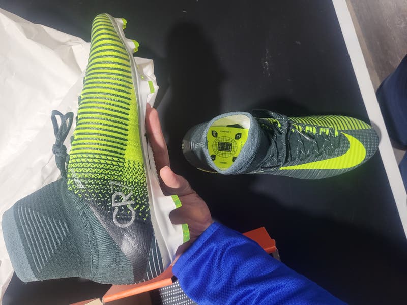 NIKE - マーキュリーアルスーパーフライ 5 CR7 チャプター3 NIKE - マーキュリーアルスーパーフライ 5 CR7 チャプター3の