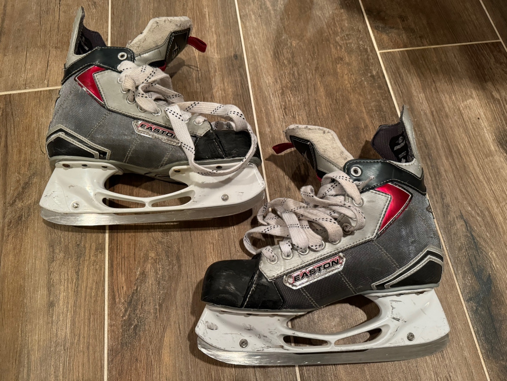 Used Easton Stealth S9 Hockey Skates - Width 8.5D