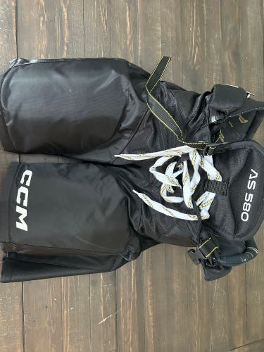 Junior Large CCM Tacks AS 580 Hockey Pants