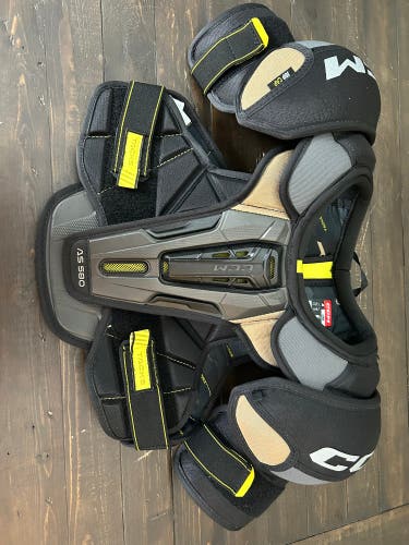 Used (Like New) Large CCM TACKS AS 580 Shoulder Pads