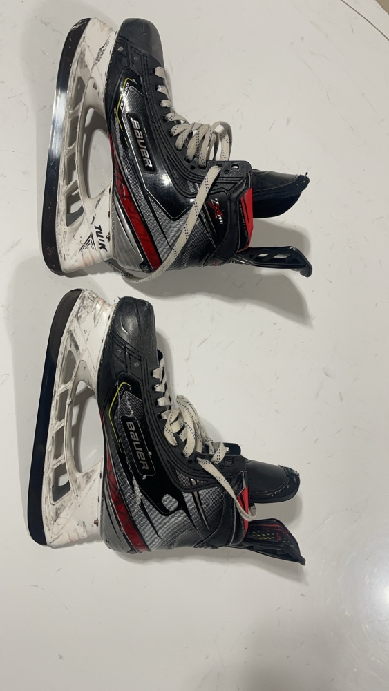 Used Bauer Pro Stock 8 Vapor 2X Pro Hockey Skates