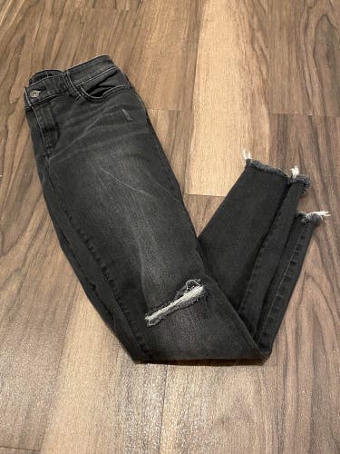 Arizona Jean Company Women’s Distressed Jeans Size 5 Black