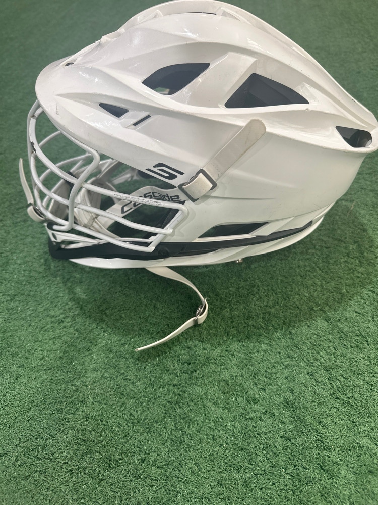 White Used Adult Cascade S Helmet (OSFM)