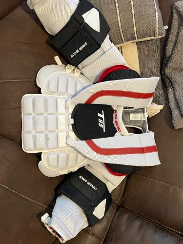 Sherwood T95 Goalie Chest Protector Sr Med