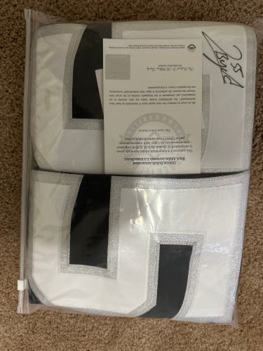 Quintin Byfield Autographed jersey
