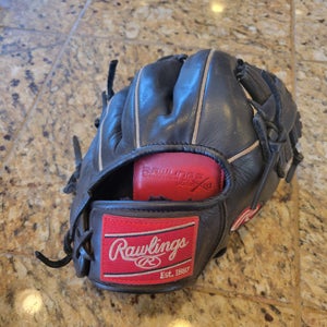 Rawlings Right Hand Throw Infield Gamer Baseball Glove 9.5"