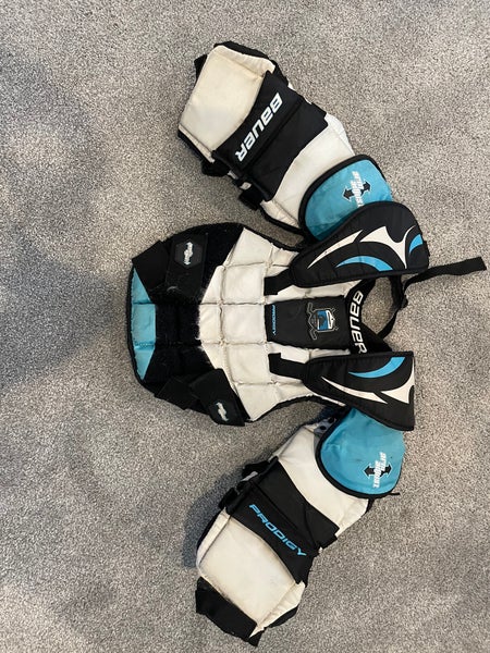 Used Small / Medium Bauer Prodigy Goalie Chest Protector