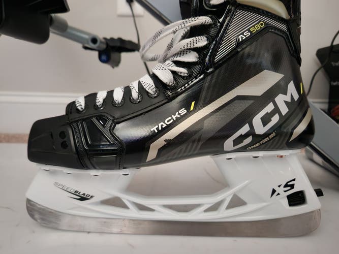 CCM AS-580 Skates + Step Steel - senior size 10 - with Step Steel and extra runners
