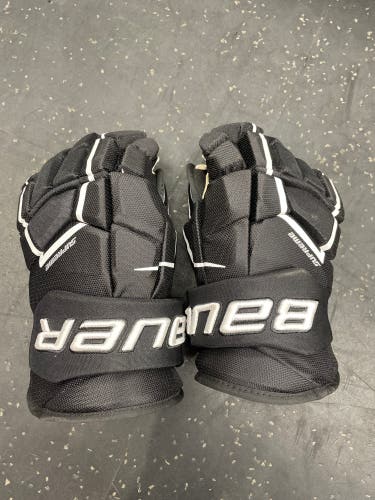 New Different Sized Bauer Supreme 3S Pro Gloves