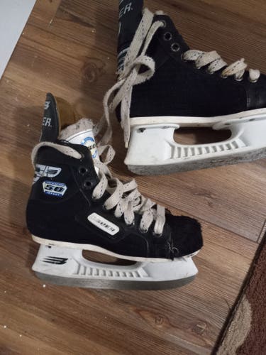 Used Bauer Impact 50 Hockey Skates Size 1.5