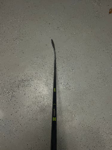 Senior Right Handed Mid Pattern Pro Stock RibCor Trigger 3D PMT Hockey Stick