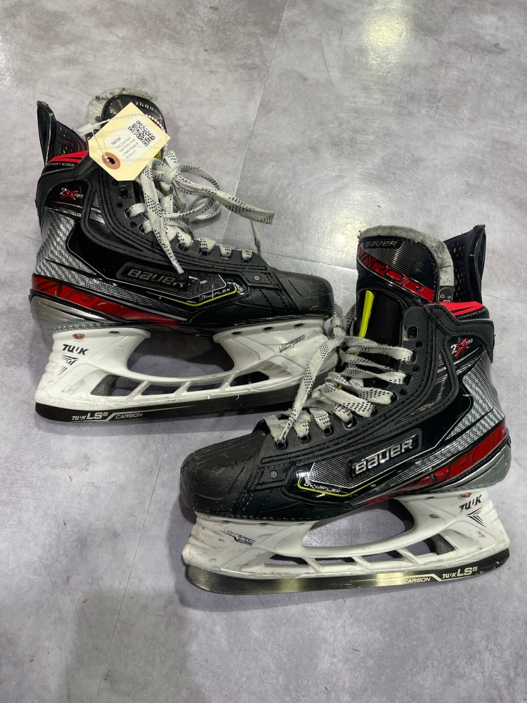 Used Junior Bauer Vapor 2X Pro Hockey Skates Regular Width Size 3.5
