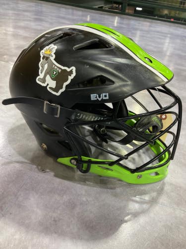 Black Used Warrior Evo Helmet (L/XL)