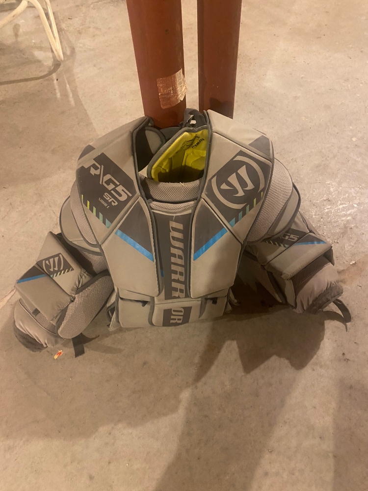 Used Small Warrior  Ritual G5 Goalie Chest Protector