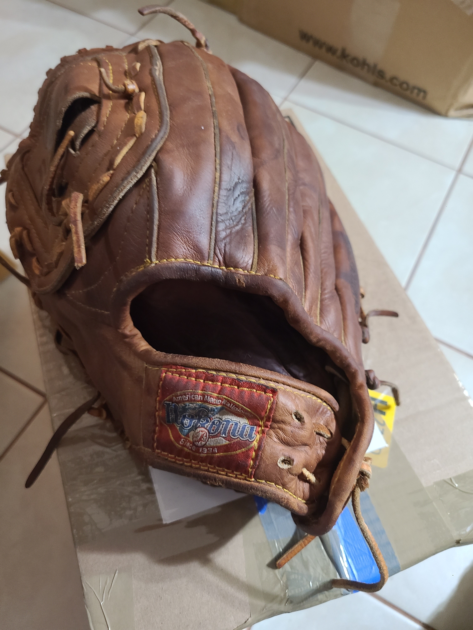 Used Left Hand Throw AMG-50W Nokona Infield Baseball Glove 11.5"