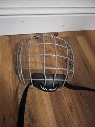 Bauer hockey face mask cage