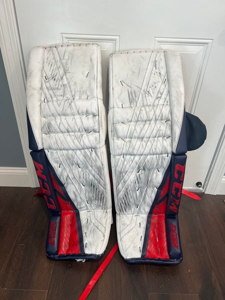 CCM Extreme Flex 4 Pro Leg pads