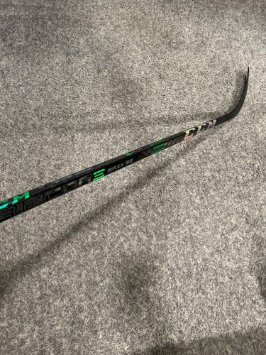 Used Senior RH CCM Ribcor MAXX SE P88 85flex