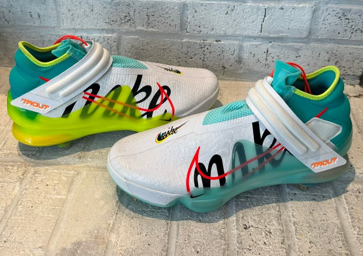 Force Zoom Trout 7 'White Aurora Green'